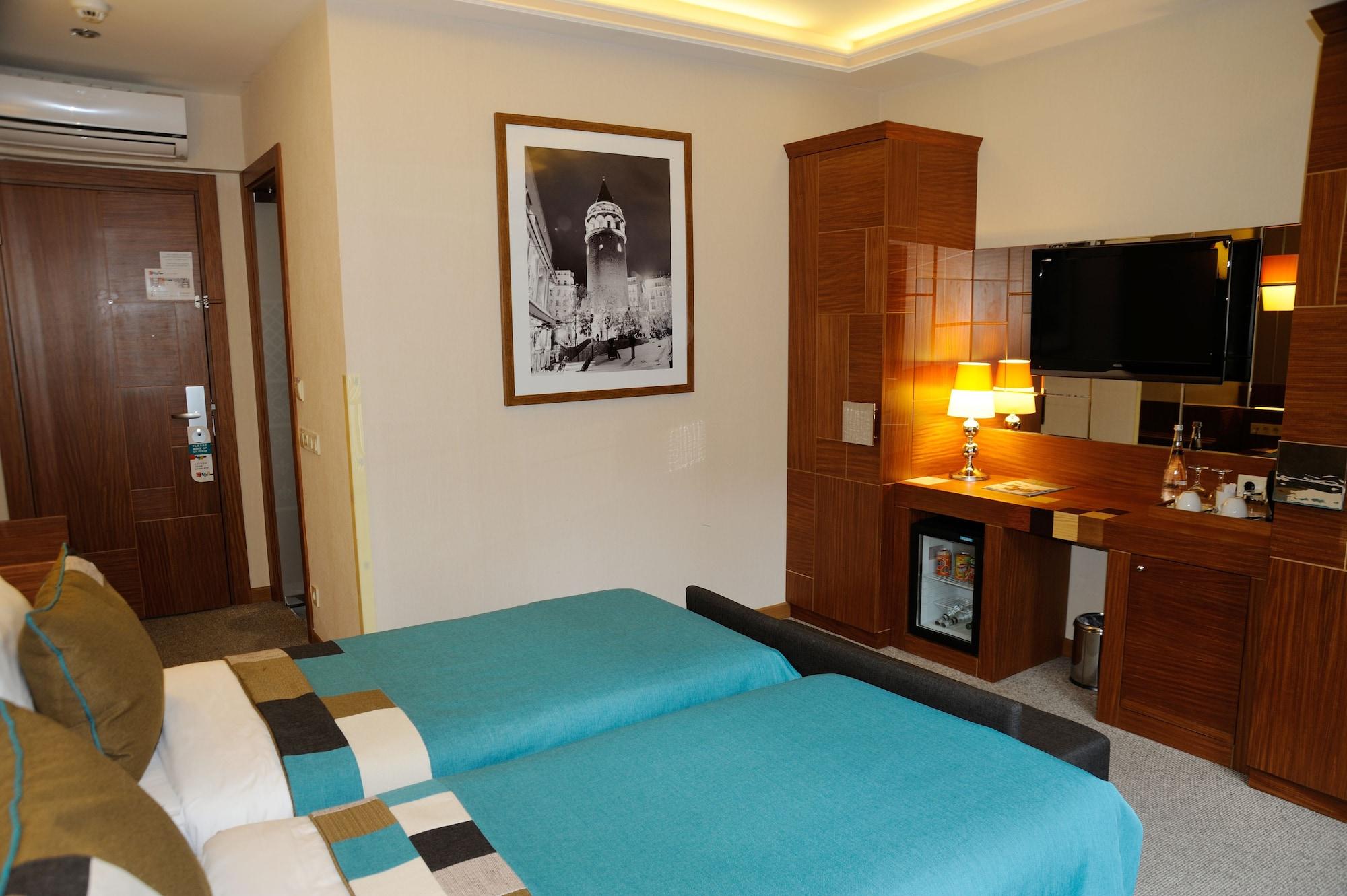 Otel Collage Taksim 3*